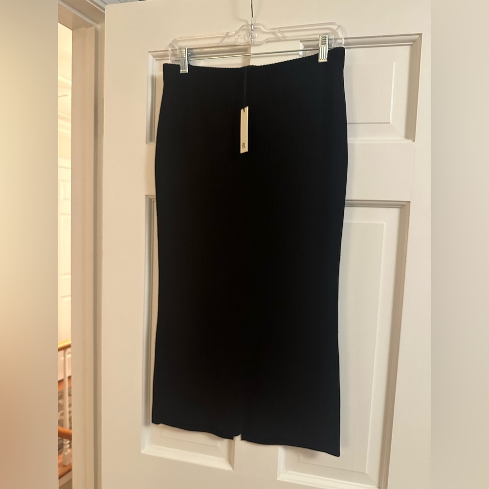 Banana republic black ribbed knit skirt